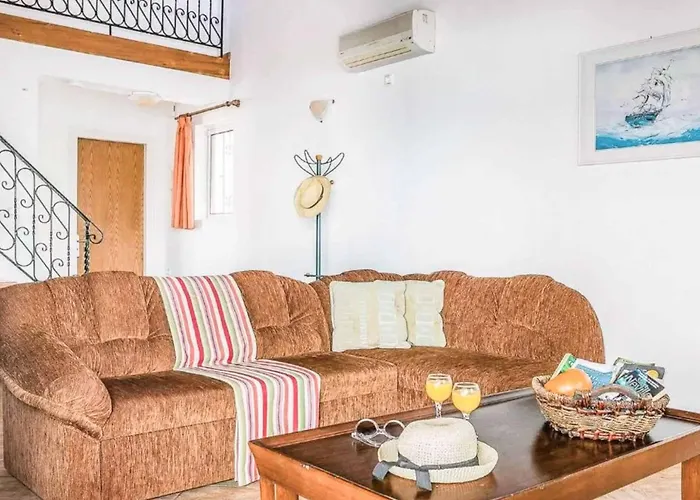 Adriani * Νυδρί